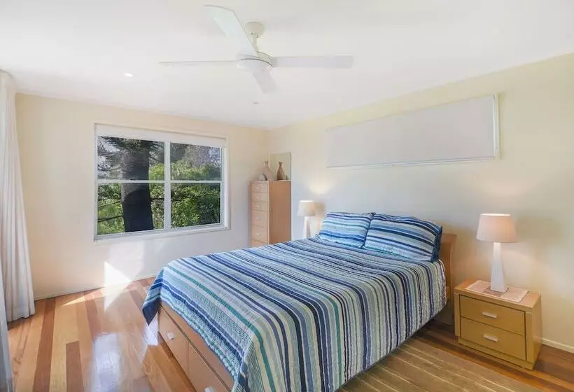 Summer Place   24 Shearwater Street