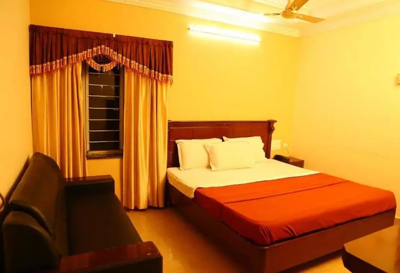 هتل Akanksha Inn