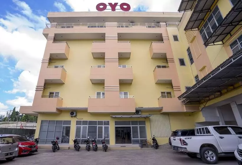 ホテル Oyo 2695 D Es Guest House