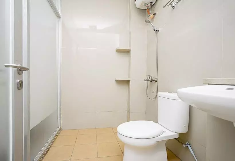 ホテル Oyo 2695 D Es Guest House