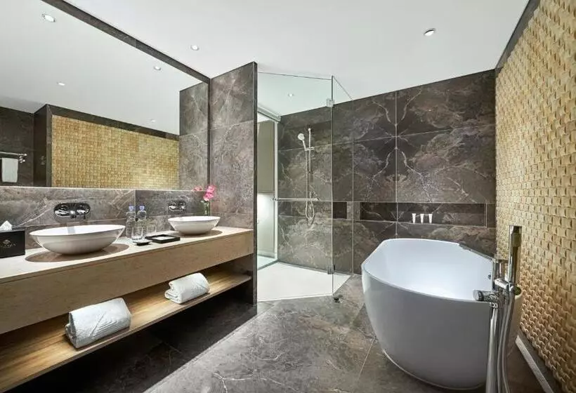 Nuanza Hotel & Convention Cikarang