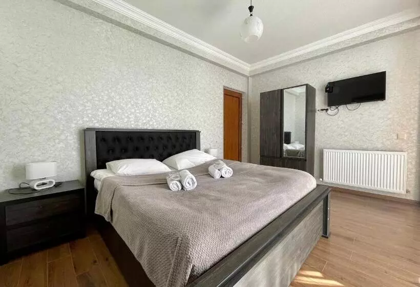 Majatalo Gudauri Hillsite