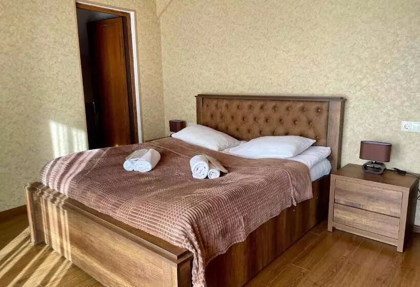 Majatalo Gudauri Hillsite