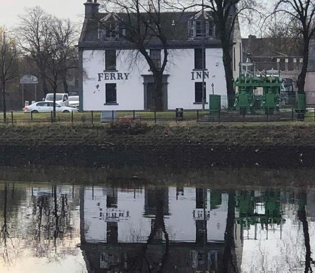 Общежитие The Ferry Inn