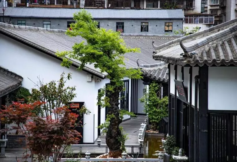Xijian Hotel   Kunming Dongfeng East Road Dashuying Metro Station