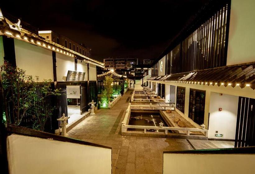 Xijian Hotel   Kunming Dongfeng East Road Dashuying Metro Station