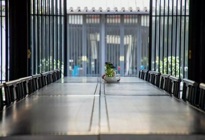Xijian Hotel   Kunming Dongfeng East Road Dashuying Metro Station