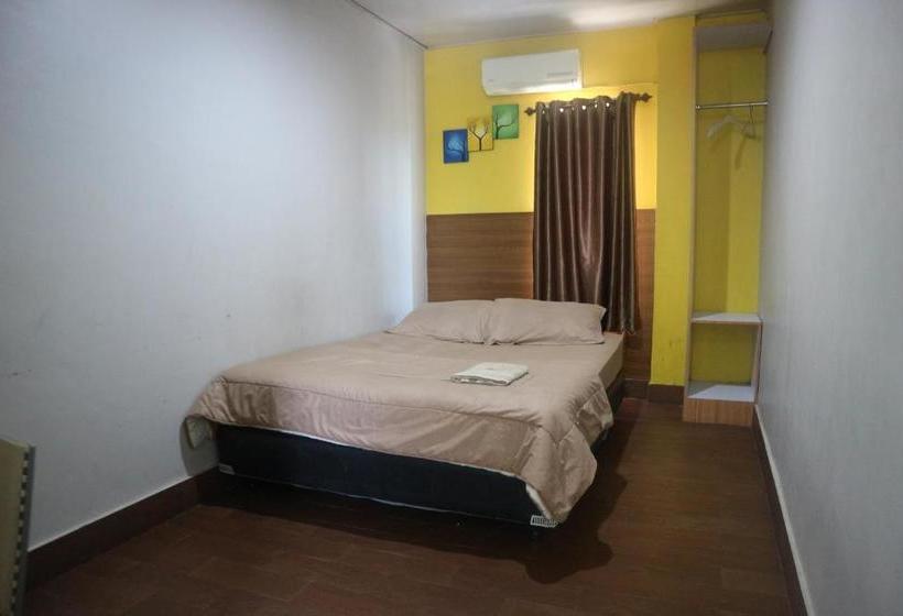 בית מלון כפרי Almira Homestay