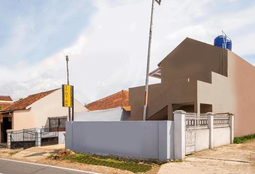 Hotell Spot On 2705 Rosemary Place