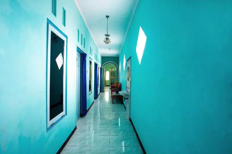 Spot On 2871 Hotel Budi