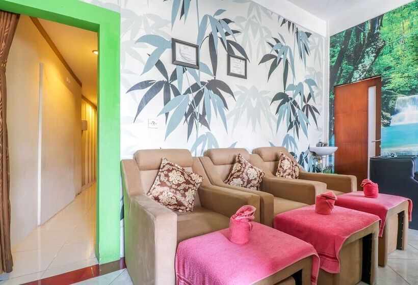 Hotel Oyo 2679 Exis Tropical And Spa