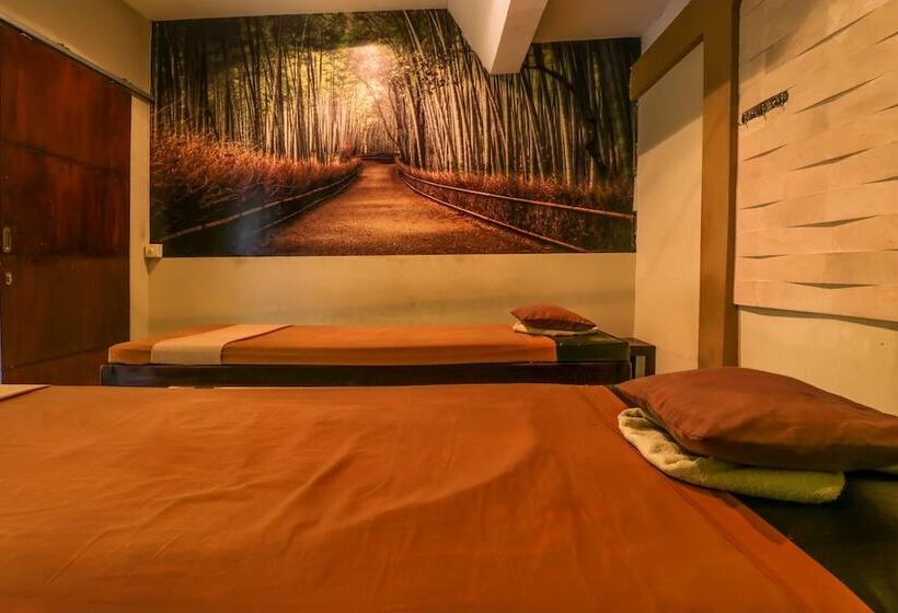 Hotel Oyo 2679 Exis Tropical And Spa