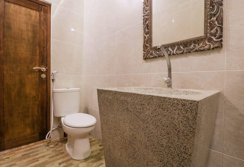 Hotel Oyo 2679 Exis Tropical And Spa