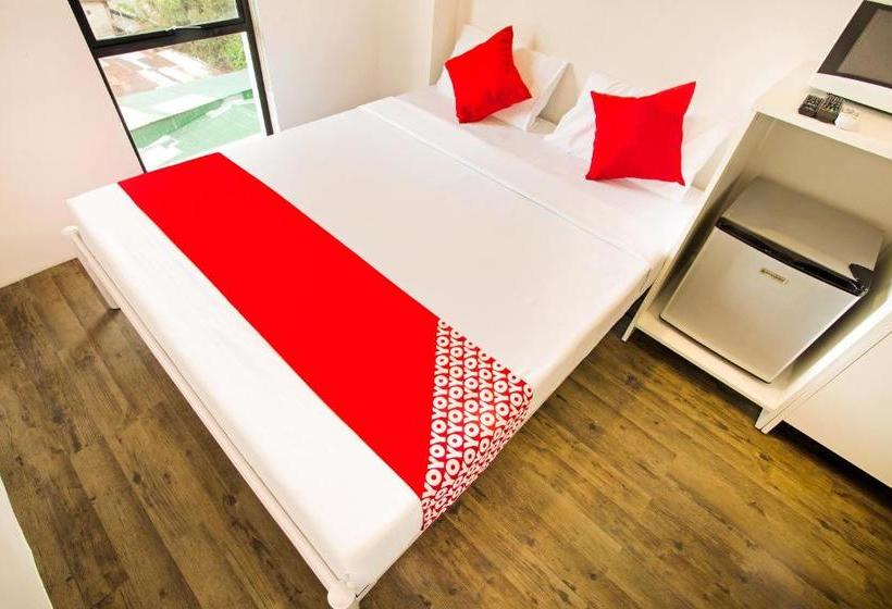 Hotel Oyo 518 Mytown Amsterdam