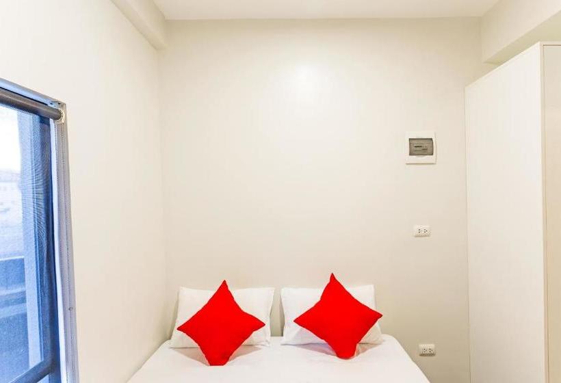 Hotel Oyo 518 Mytown Amsterdam