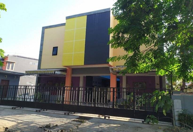 فندق Yulia Guesthouse