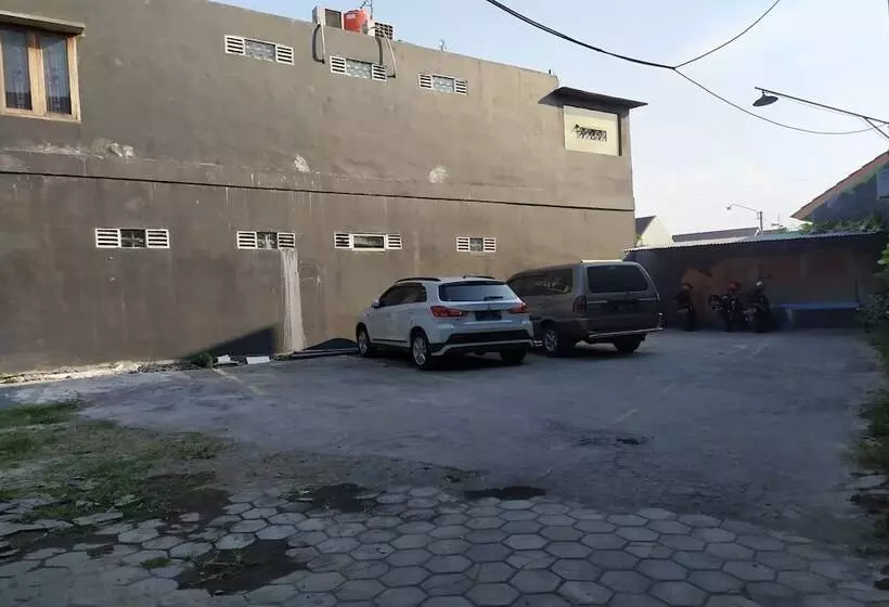 ホテル Yulia Guesthouse