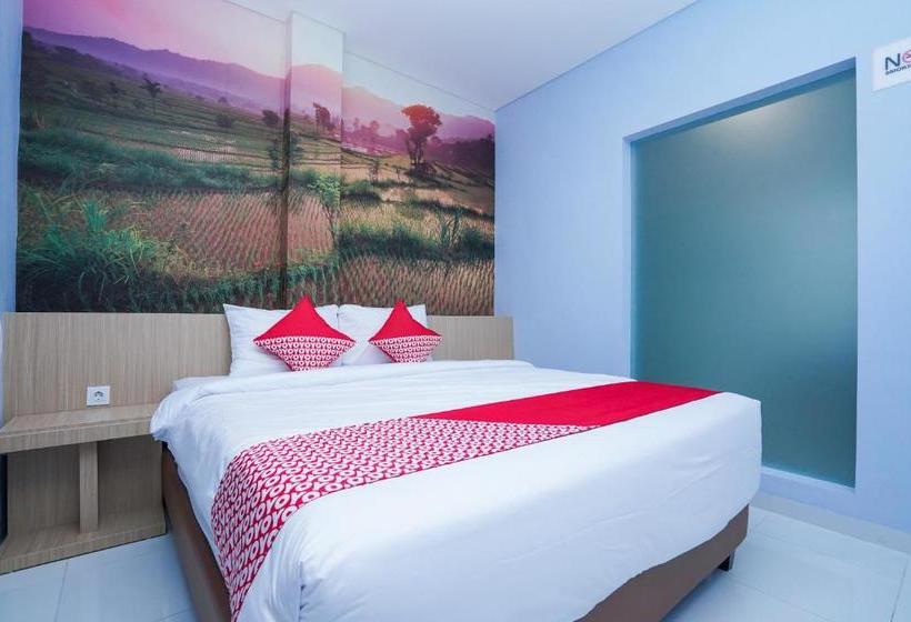 Hotel Oyo 1428 Miko Capsule