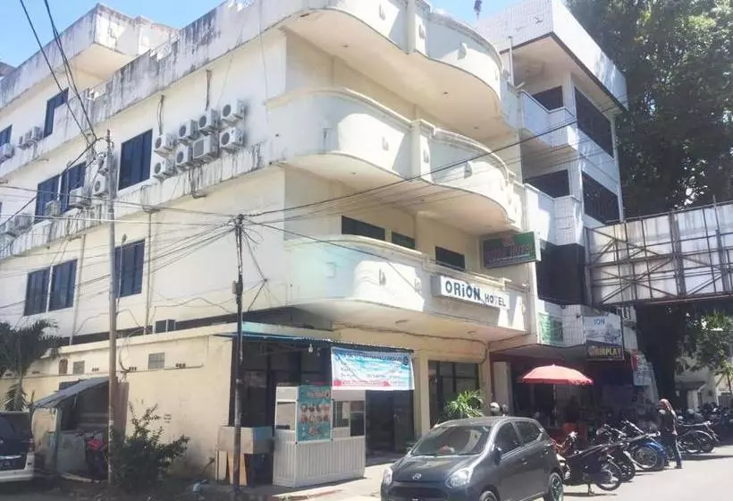 ホテル Oyo 2568 Orion