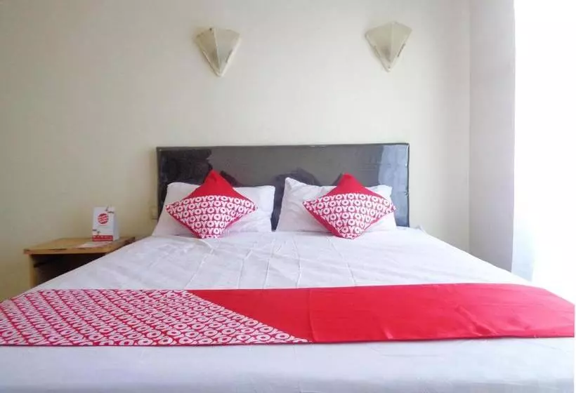 ホテル Oyo 2568 Orion