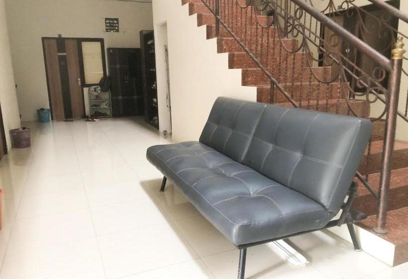 Szálloda Spot On 2698 Blessing