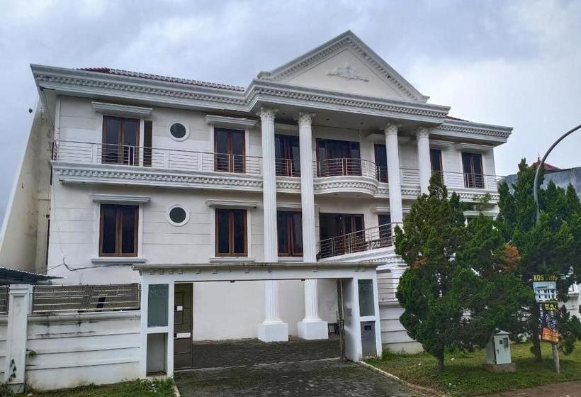 Szálloda Spot On 2698 Blessing