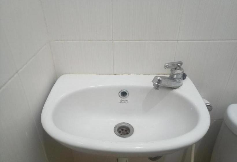 Szálloda Spot On 2698 Blessing