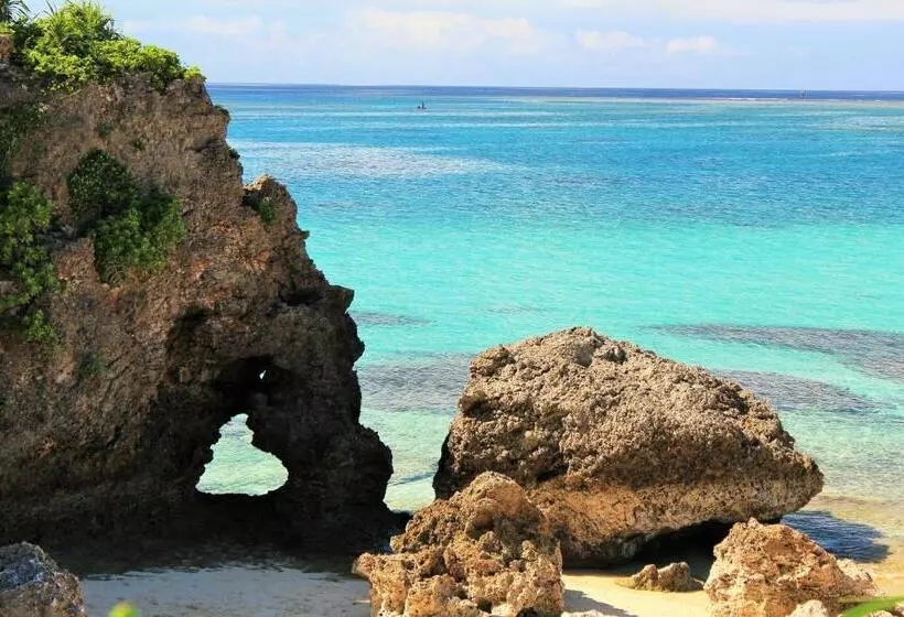 Pine Hills Hotel Miyakojima