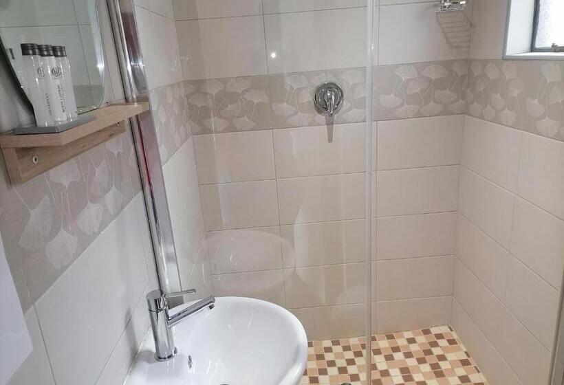 The Hill Hotel And Conference Centre