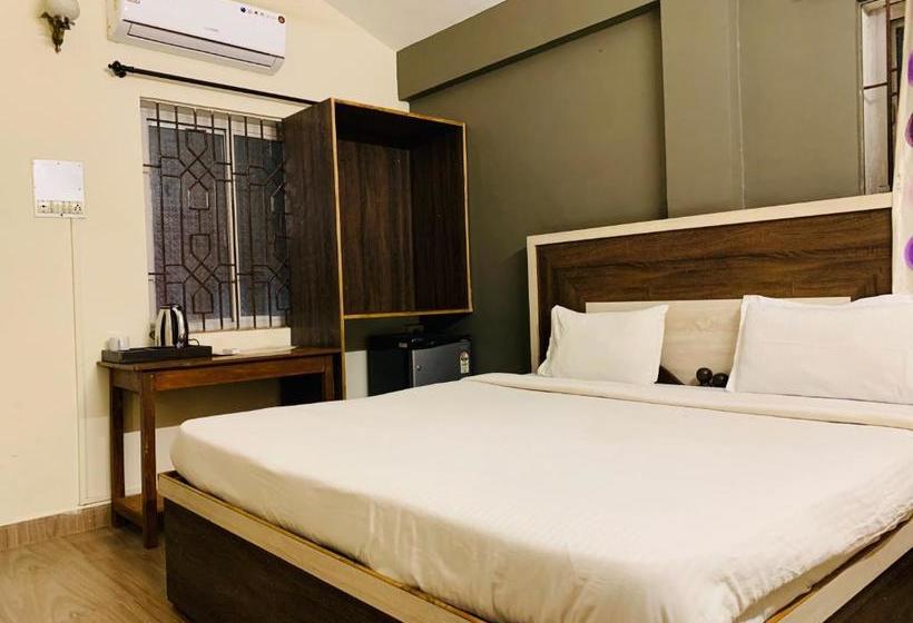 בית מלון כפרי Baga Beach Lagoon