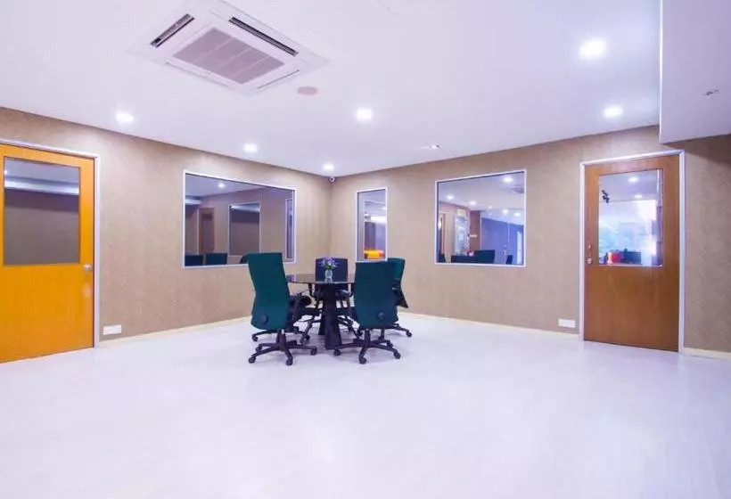 Hotelli Spot On 89756 Me Hostel D16