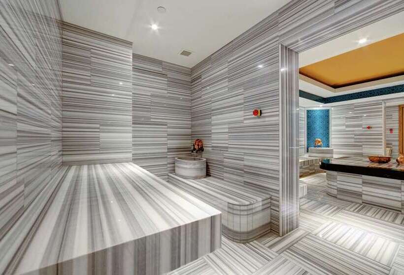 هتل Doubletree By Hilton Adana