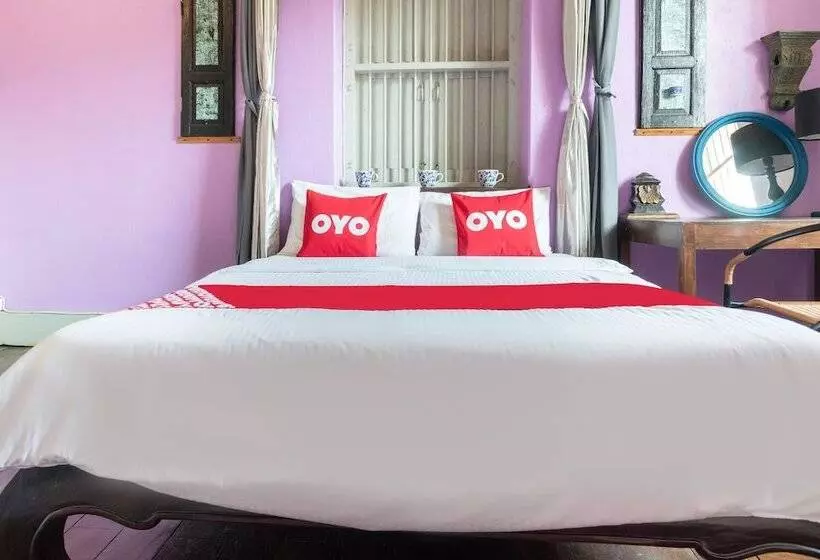 هتل Oyo Old Town Boutique Hostel