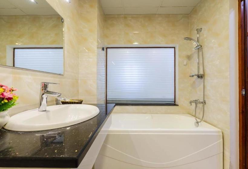 هتل Phố Xanh Marina