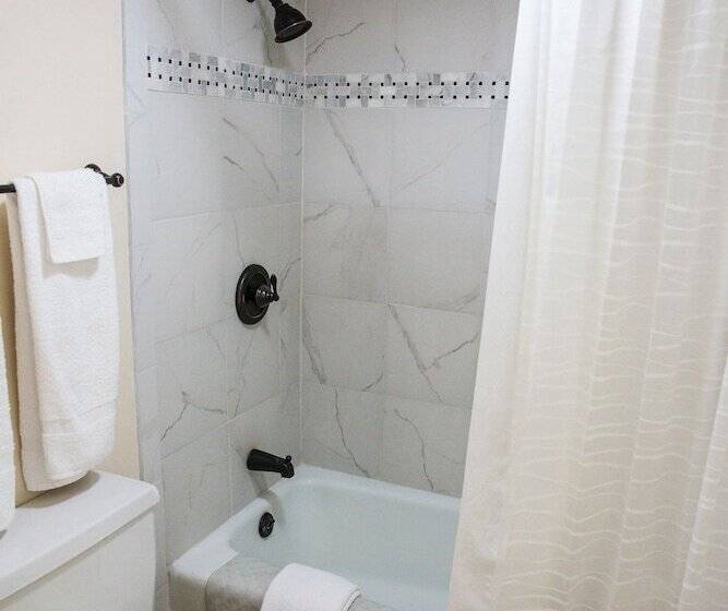 فندق Florence Express Inn