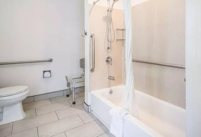 فندق Inn At 50  Long Beach Convention Center