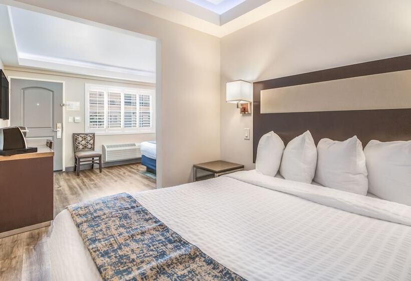 ホテル Inn At 50 Long Beach Convention Center