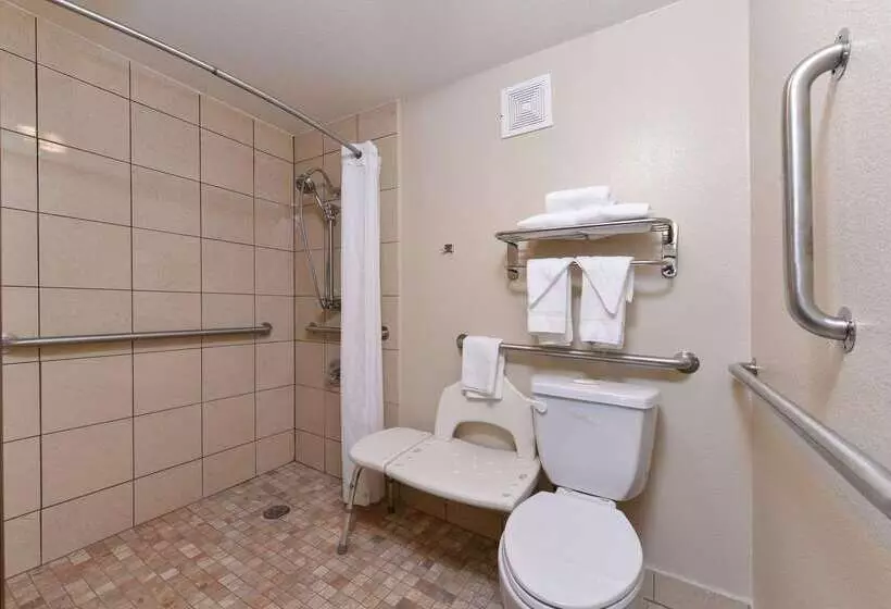 هتل Quality Inn Appleton West