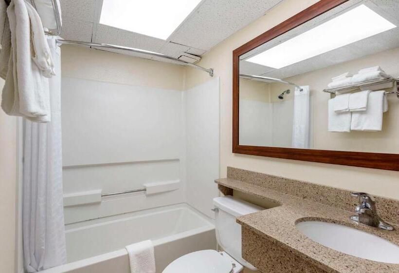 ホテル Quality Inn Ocean City Beachfront