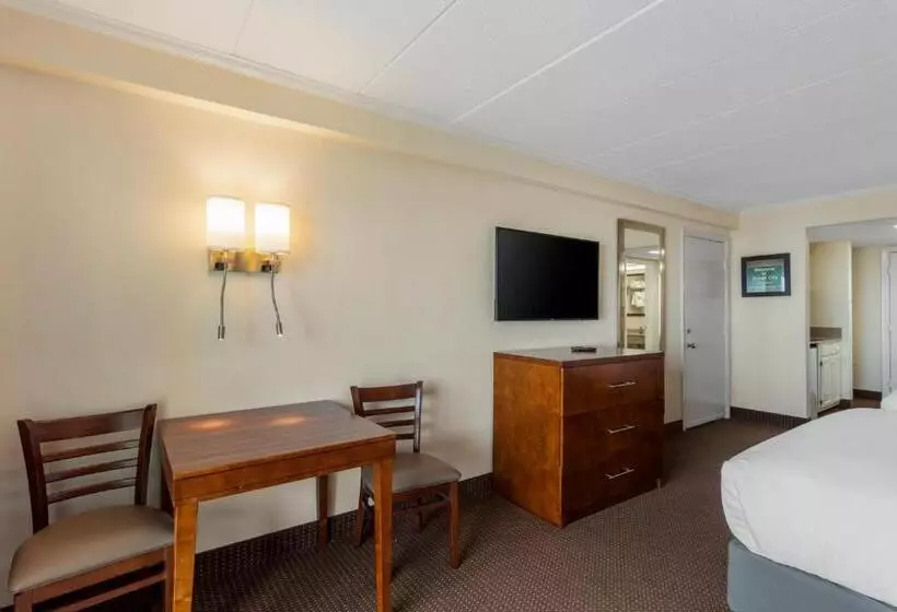 酒店 Quality Inn Ocean City Beachfront