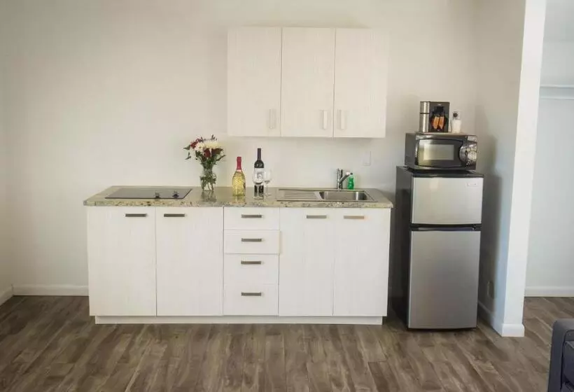 فندق Regency Inn & Suites Sarasota