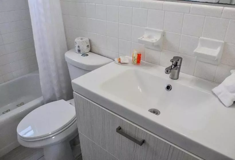 فندق Regency Inn & Suites Sarasota