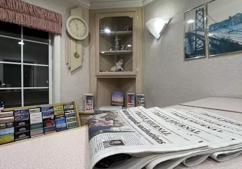 Отель Ritz Inn San Francisco Airport Sfo