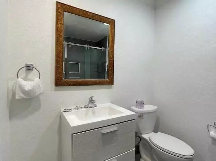 Отель Ritz Inn San Francisco Airport Sfo