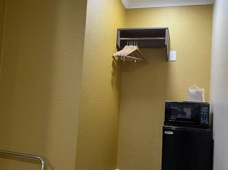 Отель Ritz Inn San Francisco Airport Sfo