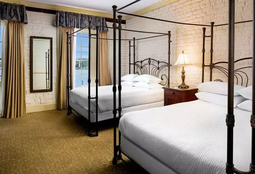 Отель River Street Inn