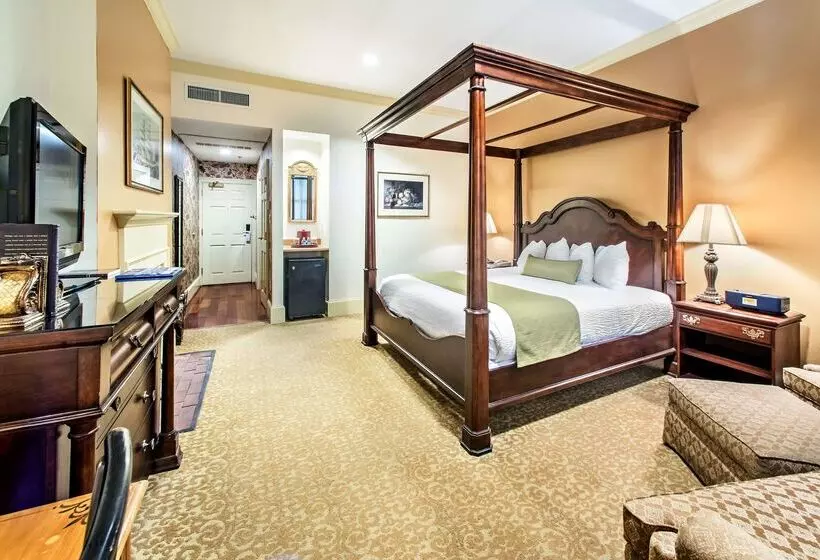 Отель River Street Inn