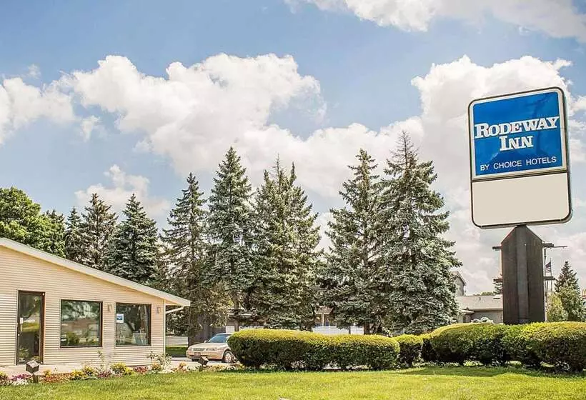 בית מלון כפרי Rodeway Inn