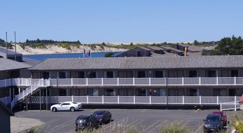 Мотель River House Inn, A Baymont By Wyndham