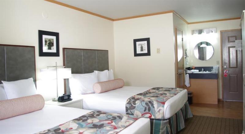 Мотель River House Inn, A Baymont By Wyndham